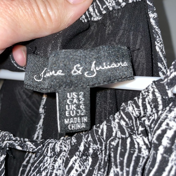 Short Romper. MUST BE BUNDLED - Picture 9 of 11